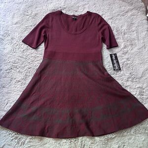 NWT Nina Leonard Women's sz L Knit Sweater Dress Fit Flare Short Sleeve